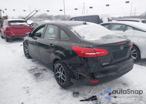 2017 Ford Focus Sel z USA, uszkodzony, nr VIN 1FADP3H25HL303070